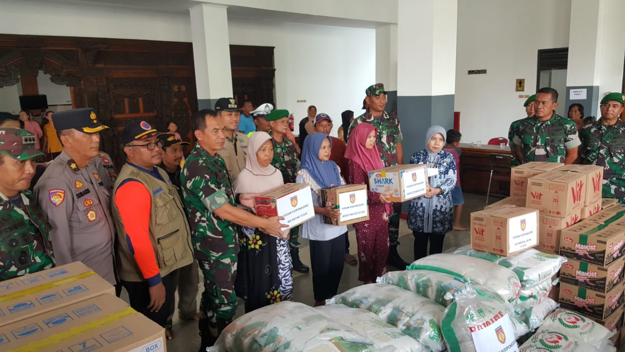 Kasdam IV/Diponegoro Kunjungi Korban Banjir Dikabupaten Kudus